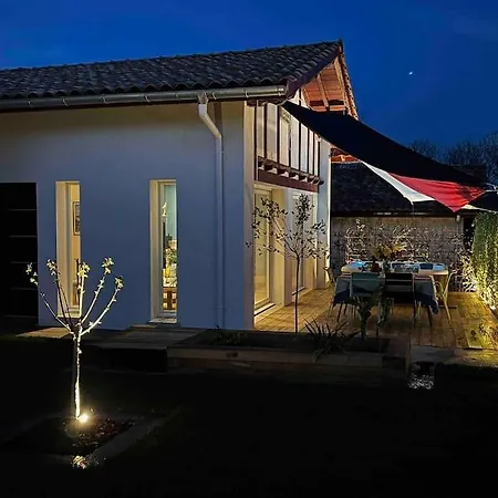 Haurren Zoriona - Maison Basque Moderne Climatisee Avec Jacuzzi * Saint-Pee-sur-Nivelle