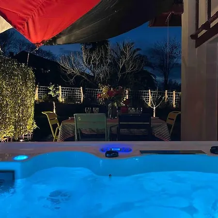 Haurren Zoriona - Maison Basque Moderne Climatisee Avec Jacuzzi * Saint-Pee-sur-Nivelle