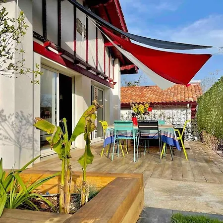 Haurren Zoriona - Maison Basque Moderne Climatisee Avec Jacuzzi * Saint-Pee-sur-Nivelle