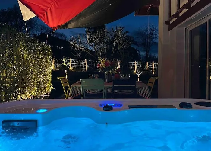 Haurren Zoriona - Maison Basque Moderne Climatisée Avec Jacuzzi * Saint-Pée-sur-Nivelle
